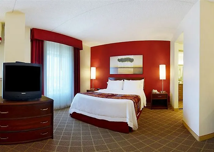 By Marriott University/medical Center Pittsburgh