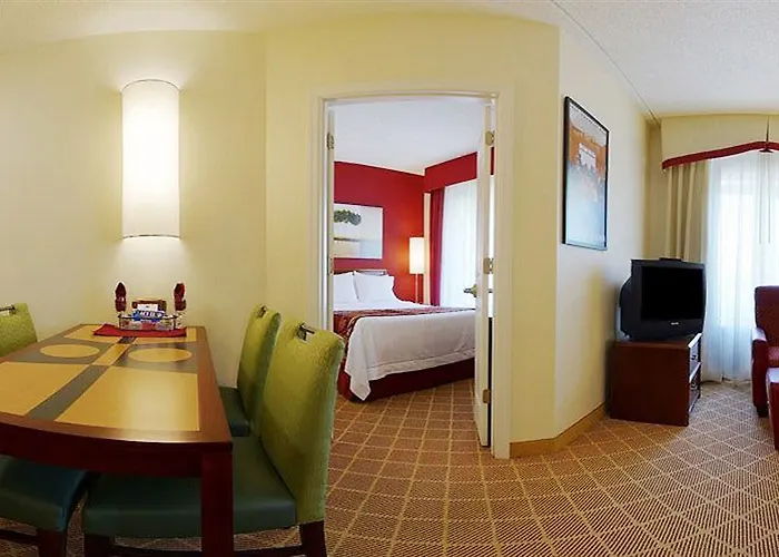 By Marriott University/medical Center Hotel 3*