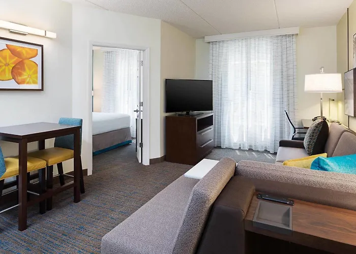 By Marriott University/medical Center Pittsburgh