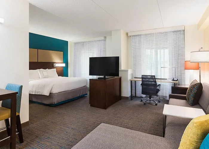 By Marriott University/medical Center Pittsburgh