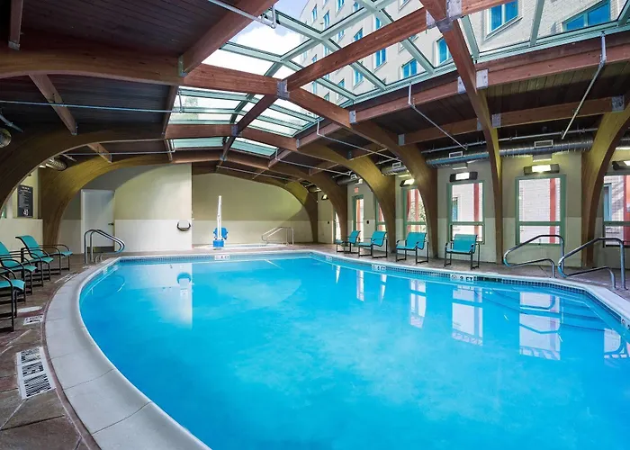 By Marriott University/medical Center Hotel Pittsburgh