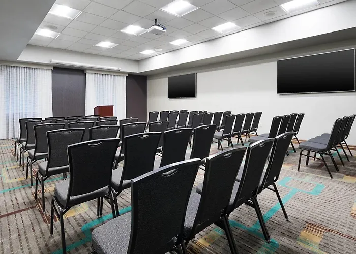 Hotel By Marriott University/medical Center Pittsburgh