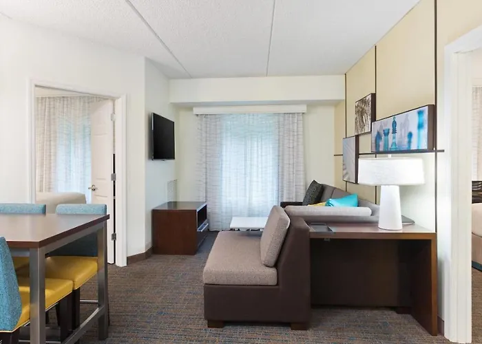 By Marriott University/medical Center Hotel