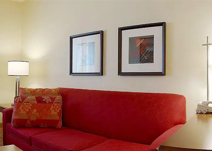 By Marriott University/medical Center 3* Pittsburgh